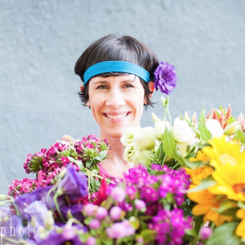 PhotoRegina's profile picture. Creative baby, child and family eco-friendly portrait photographer.