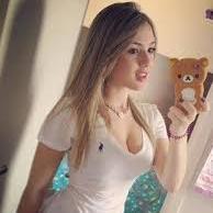 Solo soy otra belleza que está loca como el infierno. Co-creadora de 2 niños que retiré de mi estómago de forma alarmante.