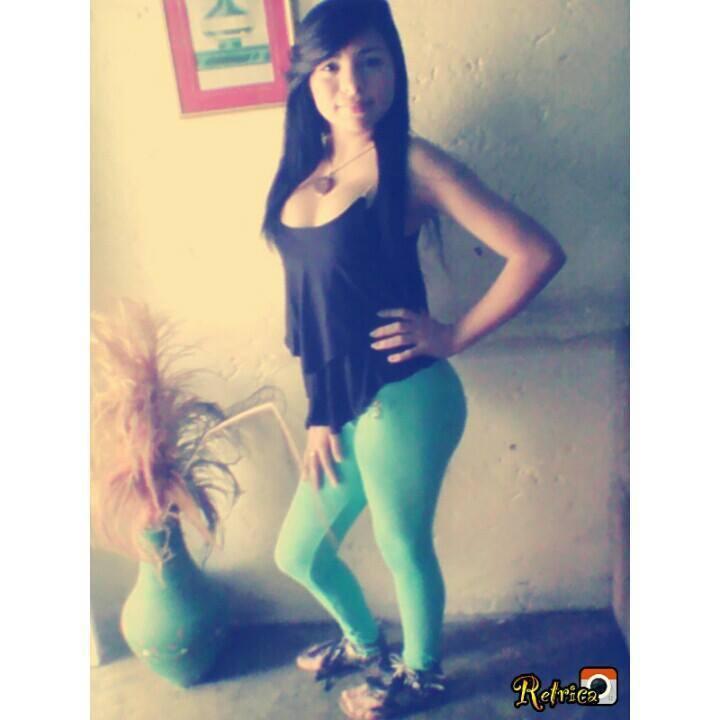 Hola :$ Sigueme y te Sigo :*
Chaparrita':$SX &Cariñosa:$♪ 
❤♥ Venezuela ❤♥