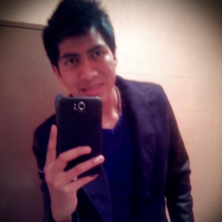 soy amante del la vida disfruto cada segundo con mi familia y amigos trato de no perder el tiempo