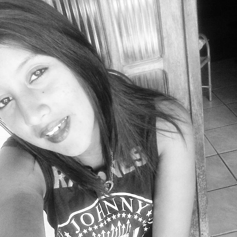 ai dento.       whats: 81 8527-0607 chega la po