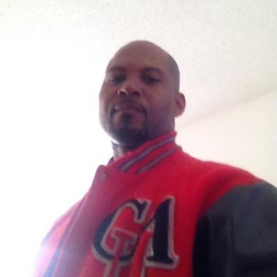 kitchen5_'s profile picture. 