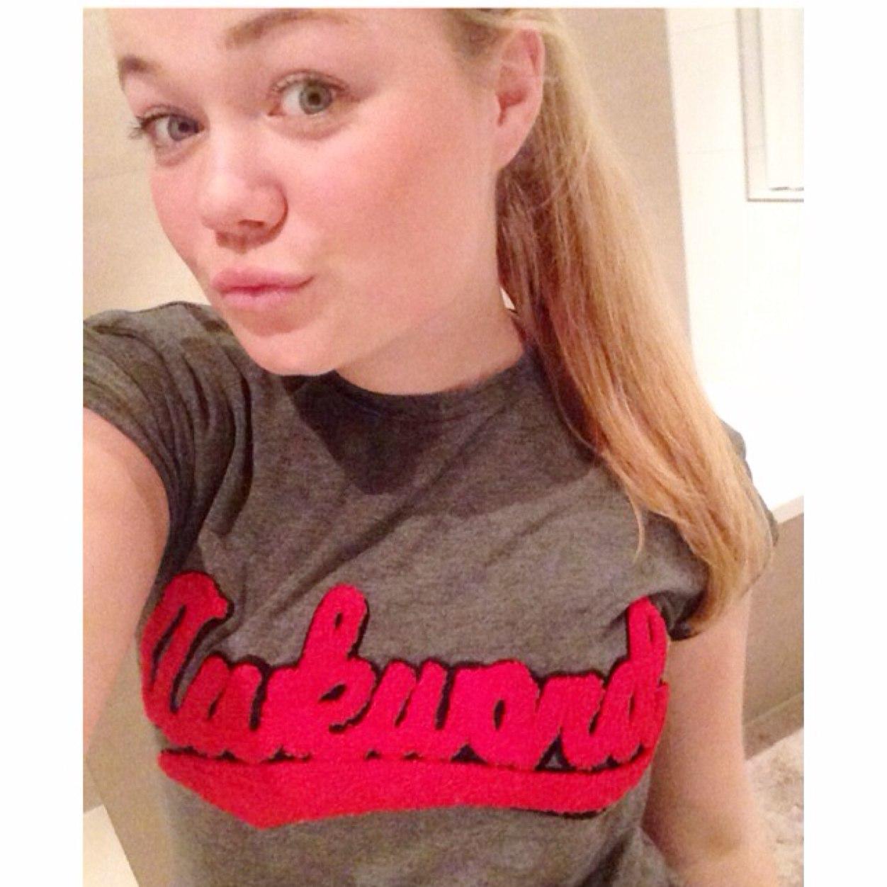 sophievandemunt's profile picture. 24-01-1998