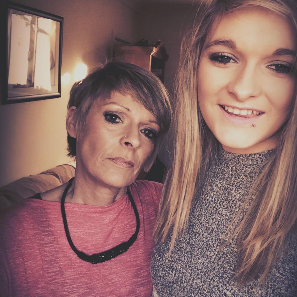 chloe35005640's profile picture. Hey its chloe ... follow me i follow back