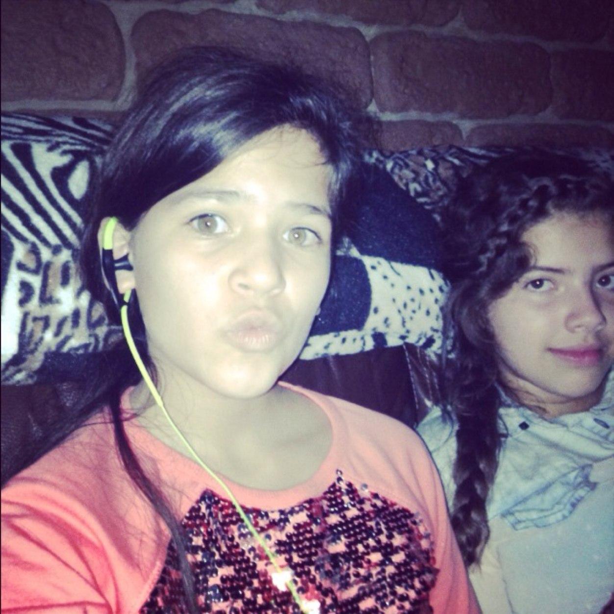 Casi no uso este twitter. Sigueme @alexaramirezcb