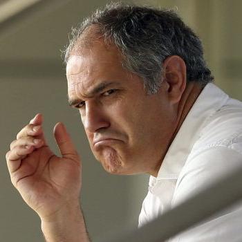 Ex-Director deportivo del F.C. Barcelona. Autor de fichajes como Douglas, Vermaelen o Mathieu. En el paro por ello, sí, pero con suaj.
