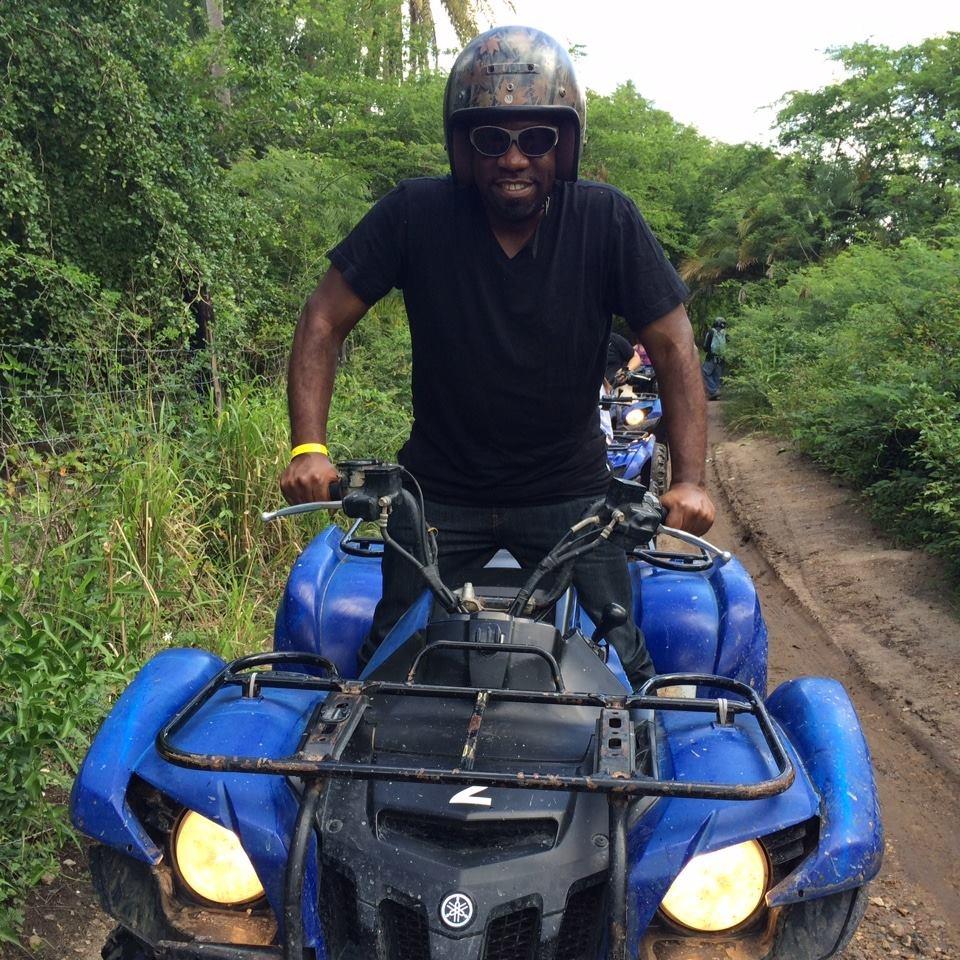 MikeWarnerMusic's profile picture. Creative Communicator / Bold Businessman / Vocal Visionary / Purpose Pioneer / Masterful Musician / Here to do good!     https://t.co/Mi6mD0TEQl