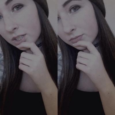 LustinJieber's profile picture. follow my main @laurxnbtw