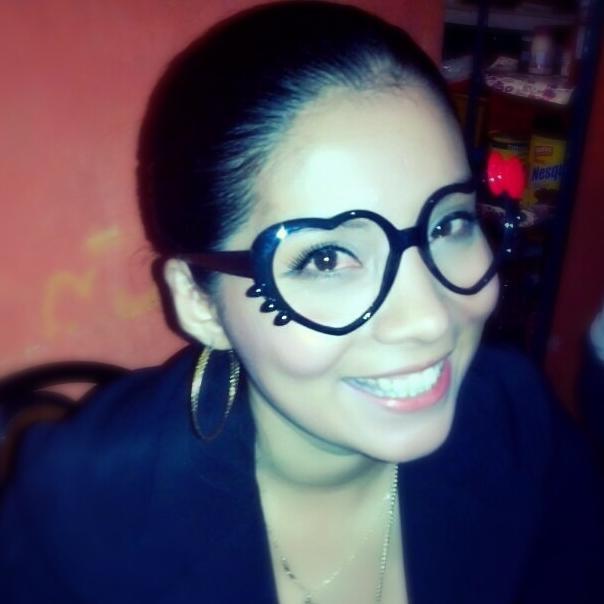 Enamorada de la vida. Adicta al Chocolate.  Algo Loca pero muy feliz ♥.♥