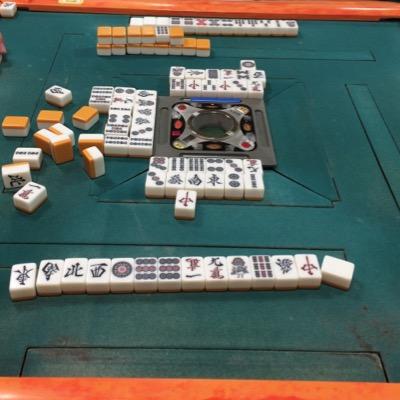 2014年度後期から発足致しました、拓殖大学卓上競技愛好会です！将棋囲碁オセロなど卓の上で行われる色々な競技を好きな皆様で集まり活動しています！現在は主に麻雀を活動のメインとしています。飲まない賭けない吸わないをモットーにこれからも活動していきますので、どれか一つでも興味がある方は是非リプかDMください！