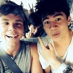 follow @3yearsofautumn - ask for a followback if you want, thanks it means a lot