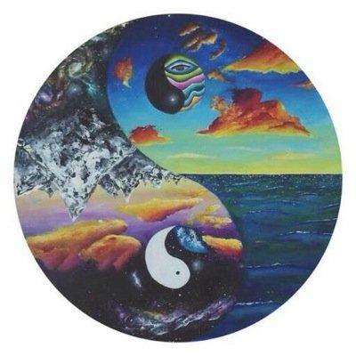 Spreading nothing but mellow vibes ✌️