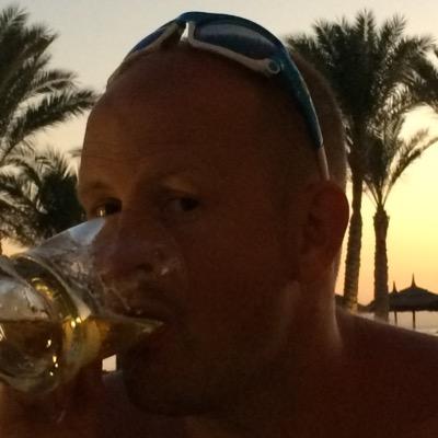 simonjohnhealey's profile picture. 