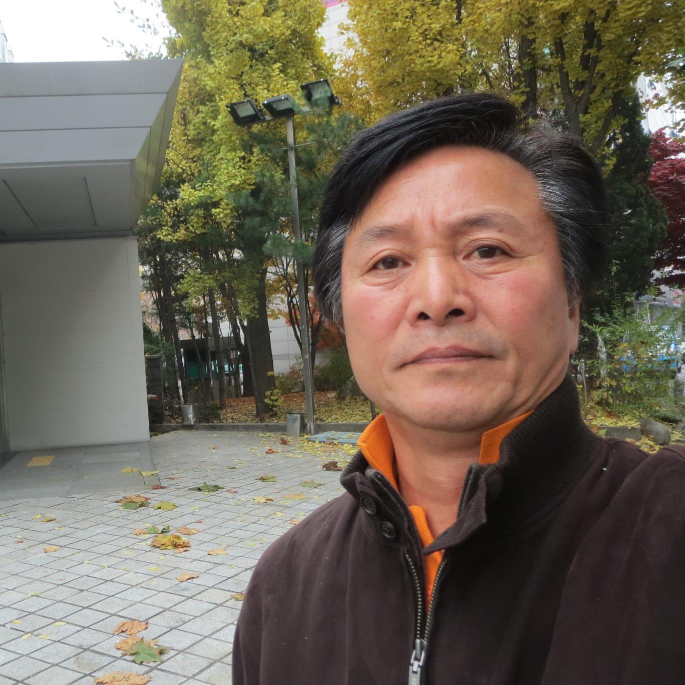 한국마케팅연구소 / 대표
경기대학교(회계학과)
목포상고(50회)