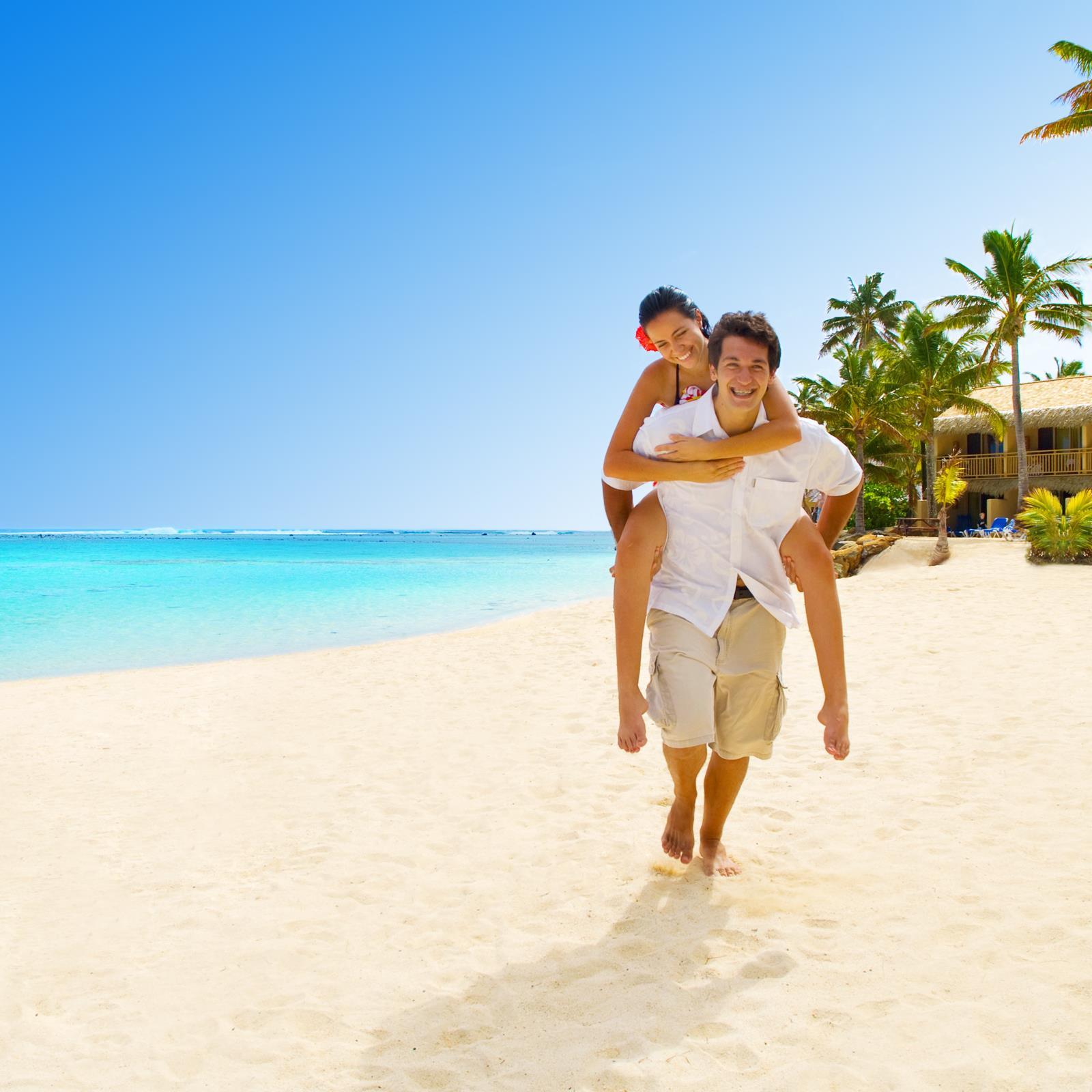 Adults only, Beachfront Suite Resort on Aroa Marine Reserve.  Blue Water Grill & Ginger Garden Restaurants.  Weddings. Spa.  Beside The Rarotongan Beach Resort