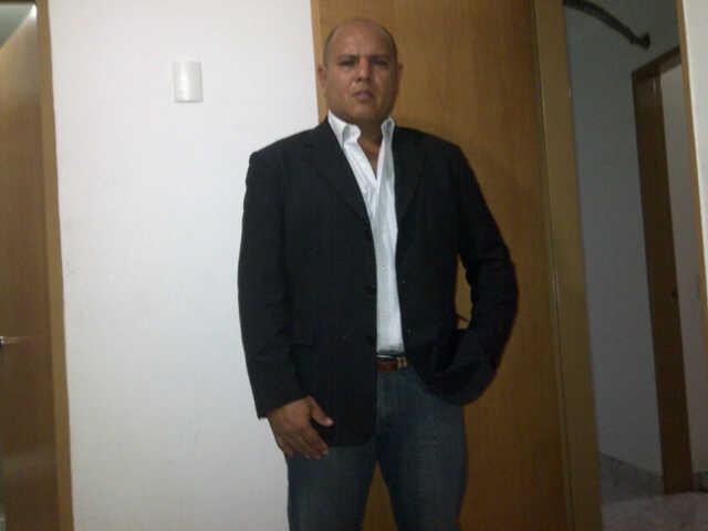 Empresario, docente, comerciante y adorador de VENEZUELA
