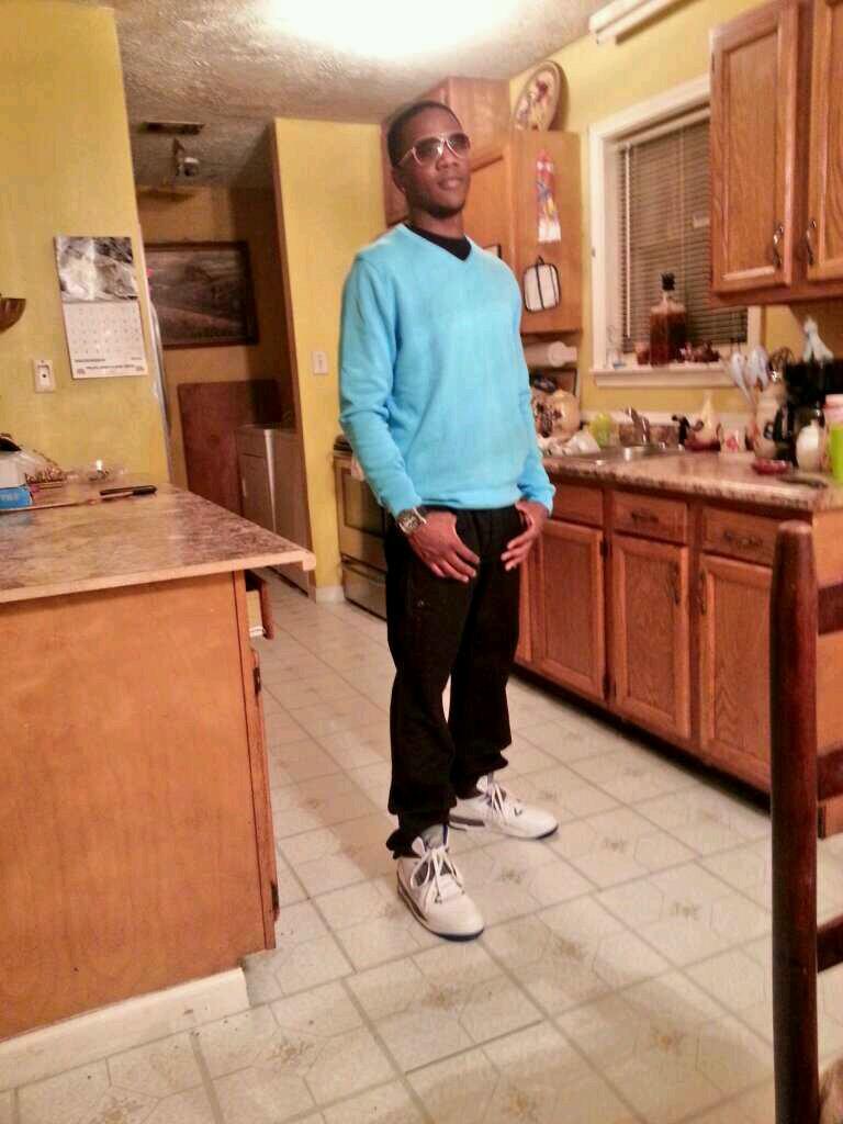 Am just a Real nigga 1st N I get money second.. only fuck wit real niggas who do boss shit.. #str8up