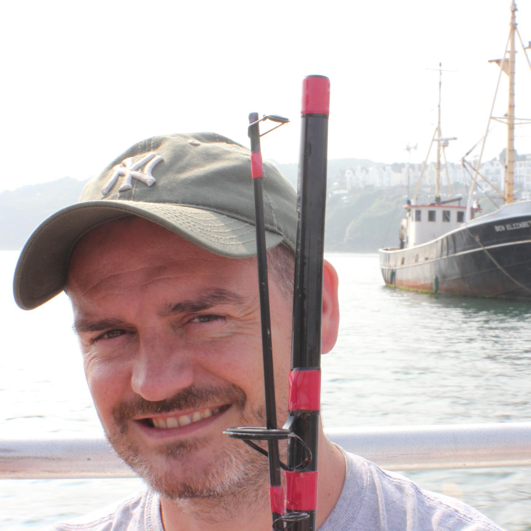 Garden, forage, brew cider, walks on the beach, catch fish and cook dinner… preferably all in Cornwall.