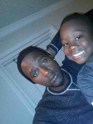 Real Moreland 
The
CEO Of The
Hustle money ent


25 years old living my amazing life so show your boy same love on Twitter
