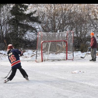 benchWARNER's profile picture. 