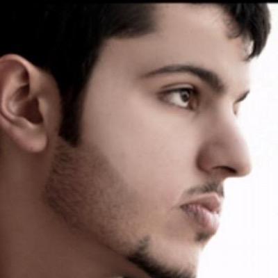 #كاتب وعاشق للانثئ ومهتم بالضحك وخبير في #التقنيه وباحث عن الانتصارا #مفضلتي تمثلني أحياننا