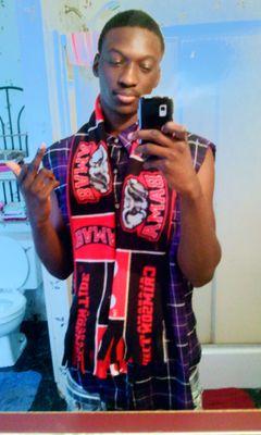 Single, Handsome, & Wealthy nigga. follow me ill follow back on twitter r instagram.