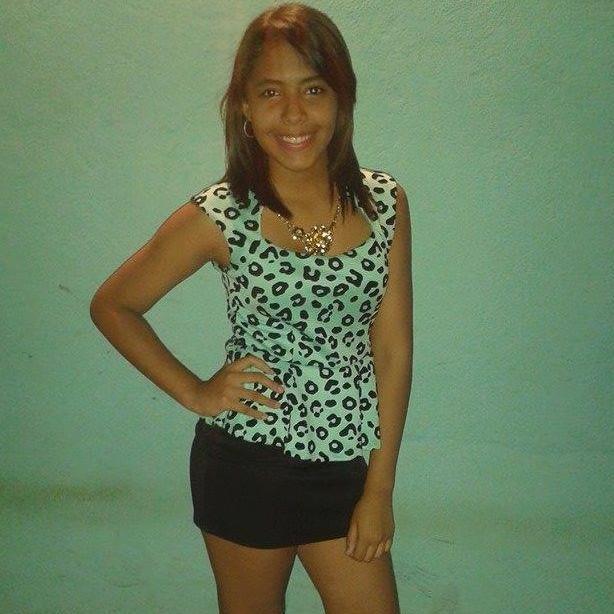 Agregame Al Facebook: https://t.co/RVDcEpBOSy Sigueme En Instagram: http://t.co/dwJQLTY2Vw Preguntame En Ask: http://t.co/JRxdW5O0Bw