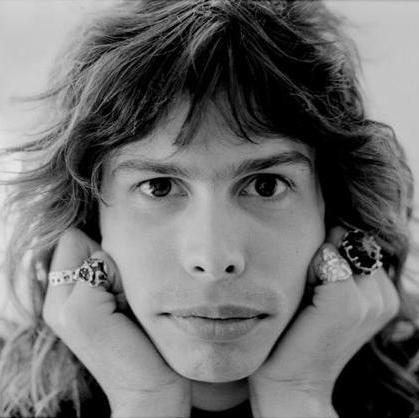 Steven Tyler is my drug, soul, love and life. Aerosmith is my world ❤ Best pics of Steven.