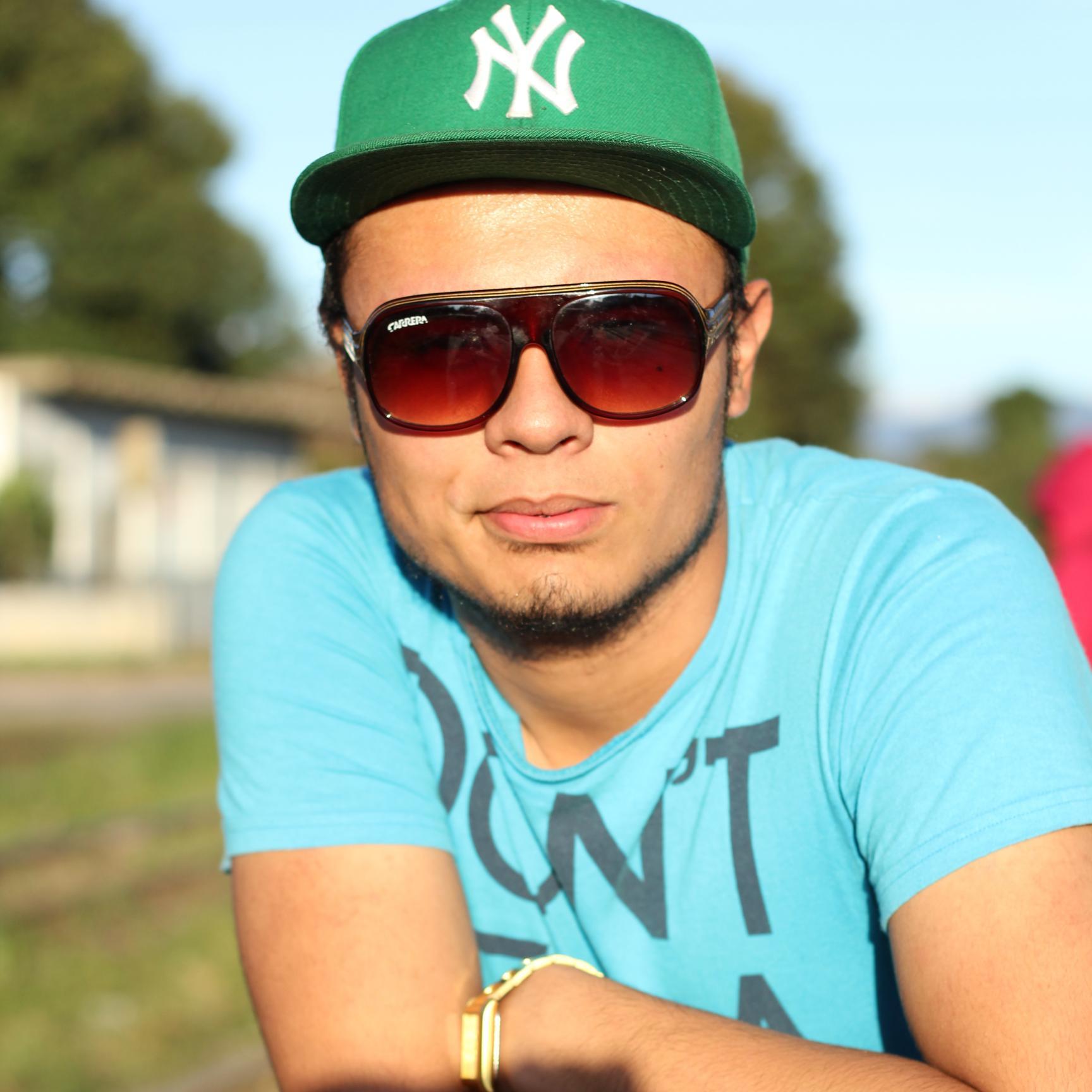 Filho do Rei.
 Completo.
 saudável.