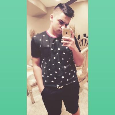 _kingmano's profile picture. follow me mofos new to twitter 
@_kingmano