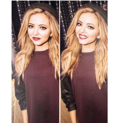 Pretend I have something cool written on here •1/4 of Little Mix•