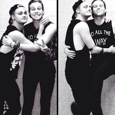 since I gave you a free follow, follow @lillyroldannn ?