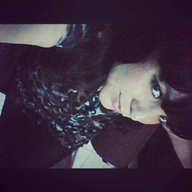 Instagram: @reynaisaponce