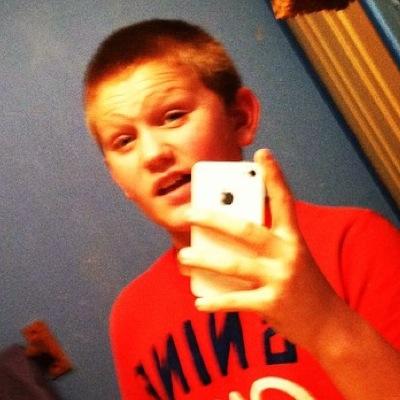 I'm11  years old play football play running back