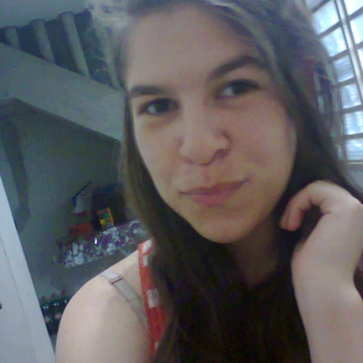 Twitter Oficial da Blogueira e Escritora Paloma Borghi.