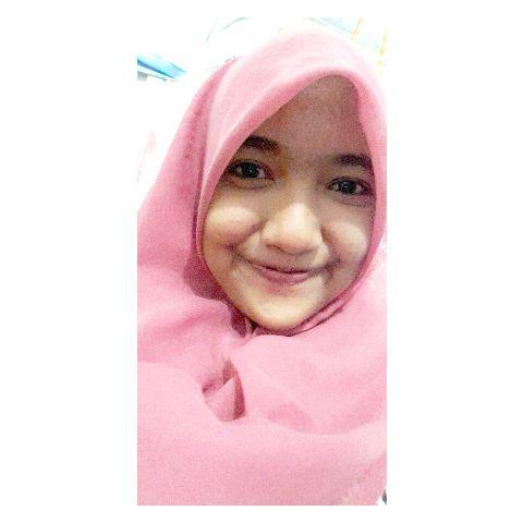 Innaaputri's profile picture. 4c♣