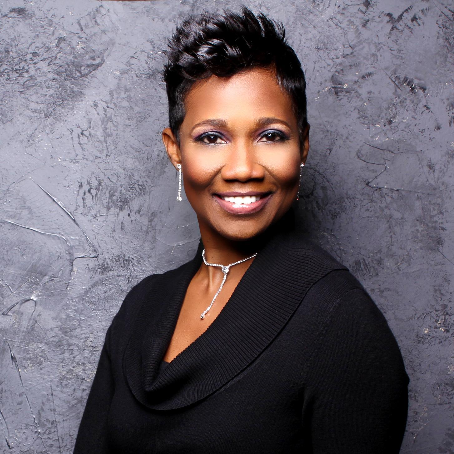 Salon & Beauty Business Consultant | Digital & Social Media Marketer for Hairstylist & Beauty Pros | Revenue Growth Coach .