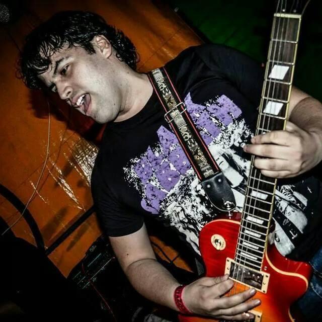 Software Test Engineer. Guitarrista en mis tiempos libres. Amante de los viajes.