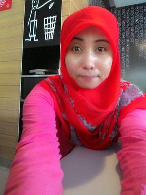 muslim || dari kecil sampe gede tinggal di kota kecil di jawa timur GRESIK || Alumnus SMA N 1 MANYAR
