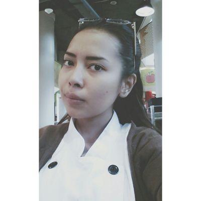 msninits's profile picture. tiny lady in a chef jacket with a dash of love and a spoonful of dreams