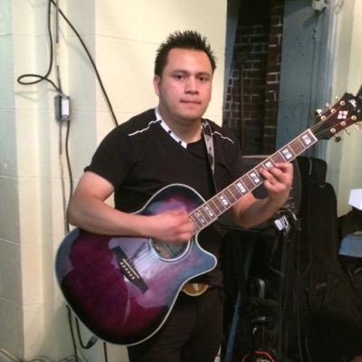 saludos a todos 
espero q les guste mis cover 
con mucho cariño para ustedes 
amo la música