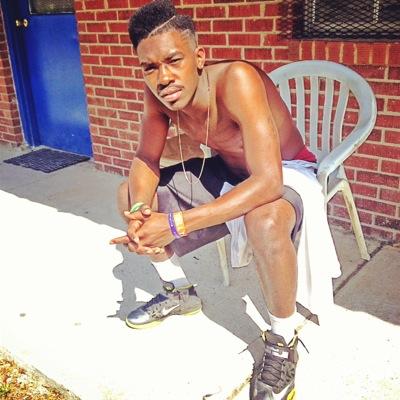 KIk a nigga (qblack_12)