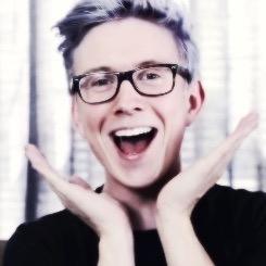 Well hello everyone , my name is tyler oakley. #queen | #buddyf4m | | #Blackfam |
✖️zoella✖️caspar✖️troye✖️connor✖️