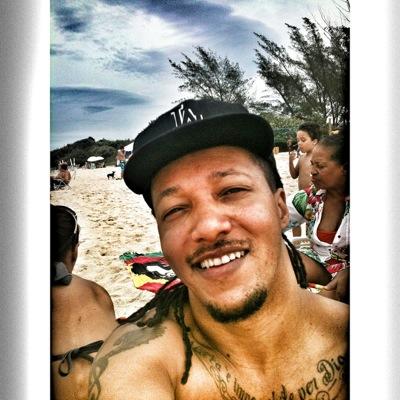 Brazilian Reggae artist. Christian.  Cantor e compositor.