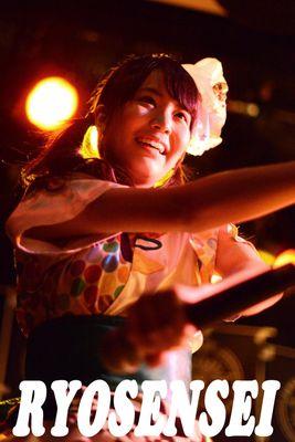 プライベートでは二児の父。
仕事は保育から介護までこなすユーティリティープレイヤー(*≧∀≦*)
文翠麗(ぶんすいれい)大好き💜横井ほなみ大大大好き💜
娘達…パパは今日も他の女の子のトコへ…(笑)
#木更津界隈