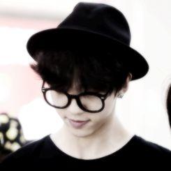 I love you, 'cause without you, my life would be meaningless, Kim Himchan. {01/02/14 - 02/03/14}