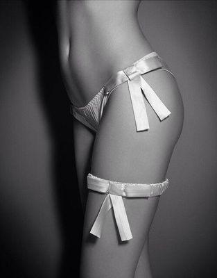 Sharing your naughtiest fantasies. Male. 20's. Expressing my naughty side.  @dnajchsbs