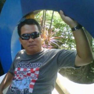 b1b04505f7c74ed's profile picture. 