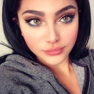 زبيديه التي كانت بسبوسه بنت كيداهم