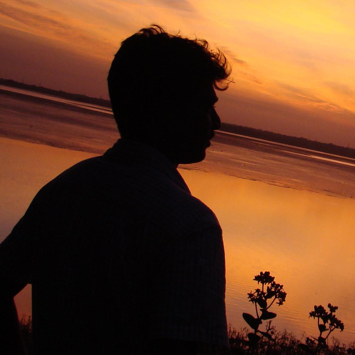 dj_arunprakash's profile picture. 